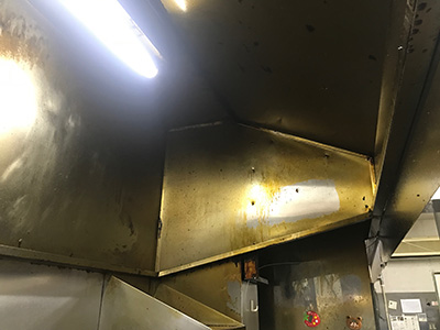 ダクトドールマンショックで清掃前